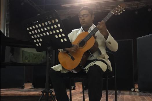 Eduardo Antonio León Bolaño - Festival Internacional de Guitarras de Cartagena